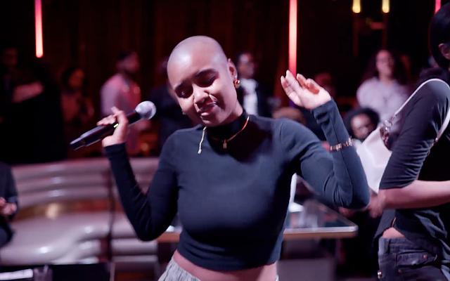 Guests singing along with Broadway stars